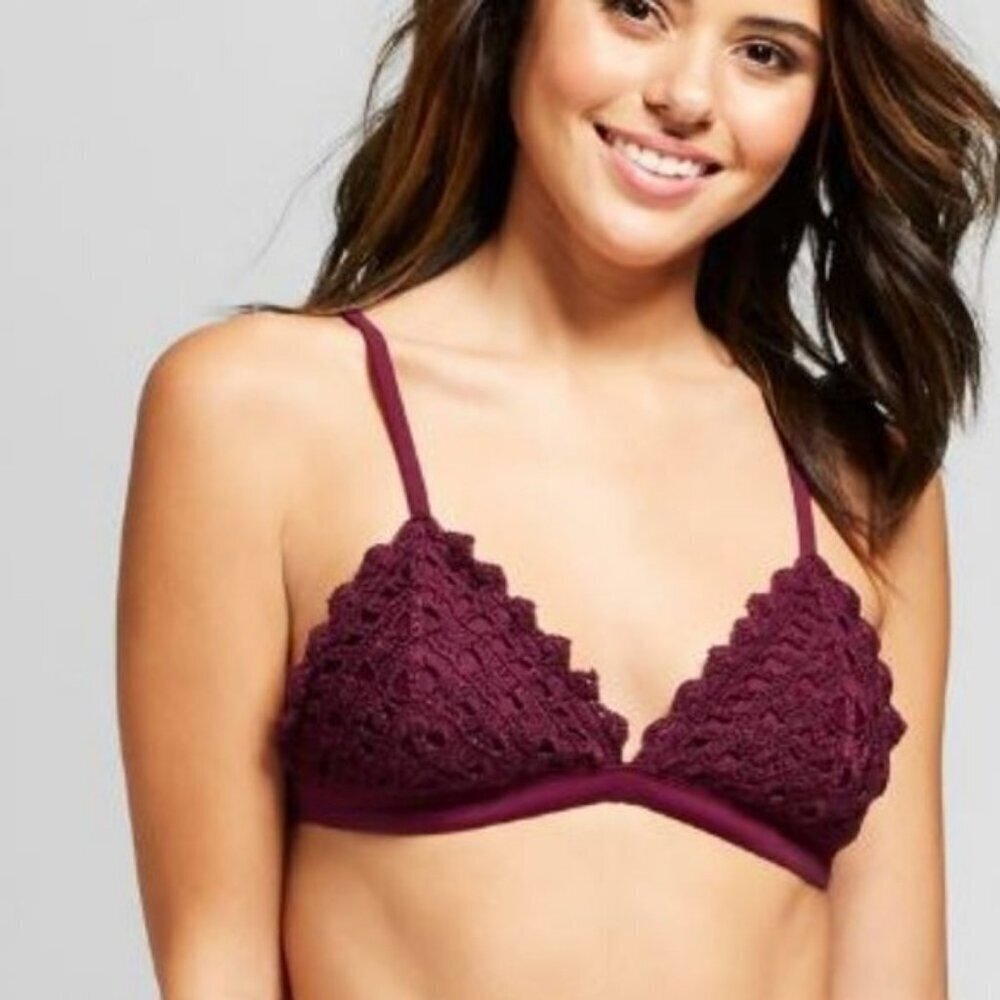 Xhilaration Size L Burgundy Crochet Triangle Bikini Top, Gently Used Condition